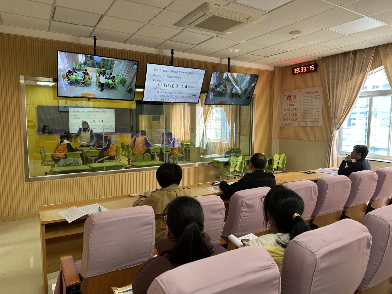深入课堂细把脉，实验教学绽新光——责任督学杜耿星莅校进行实验教学专项督导 