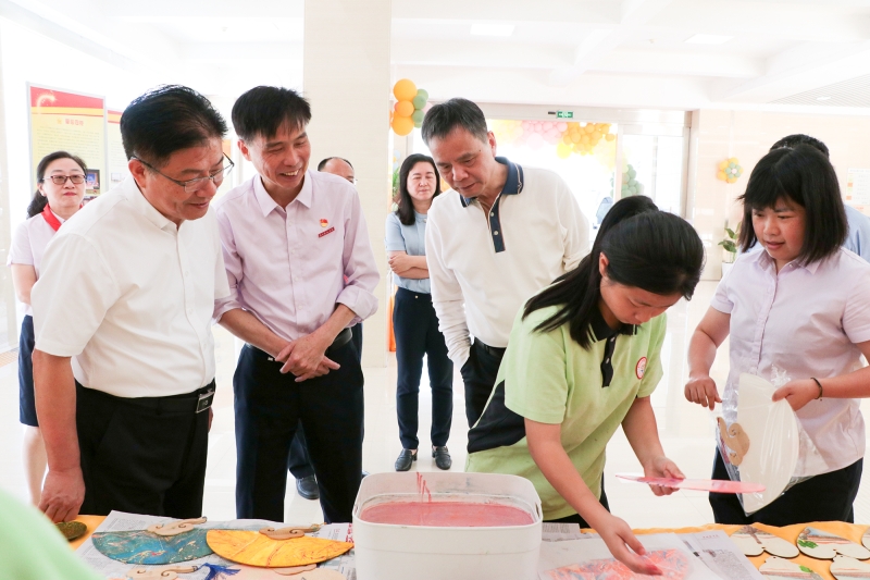 童心筑梦新时代 融合共育向未来——市领导与特教学子共庆“六·一”，共谱关爱新篇